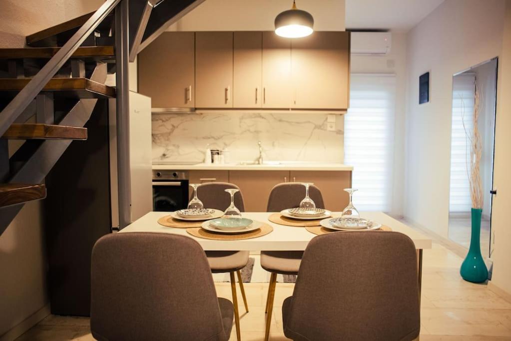 Central Maisonette Volos Luaran gambar