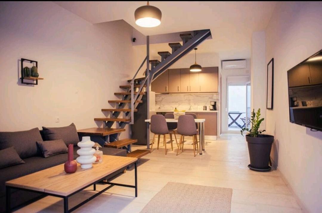 Central Maisonette Volos Luaran gambar